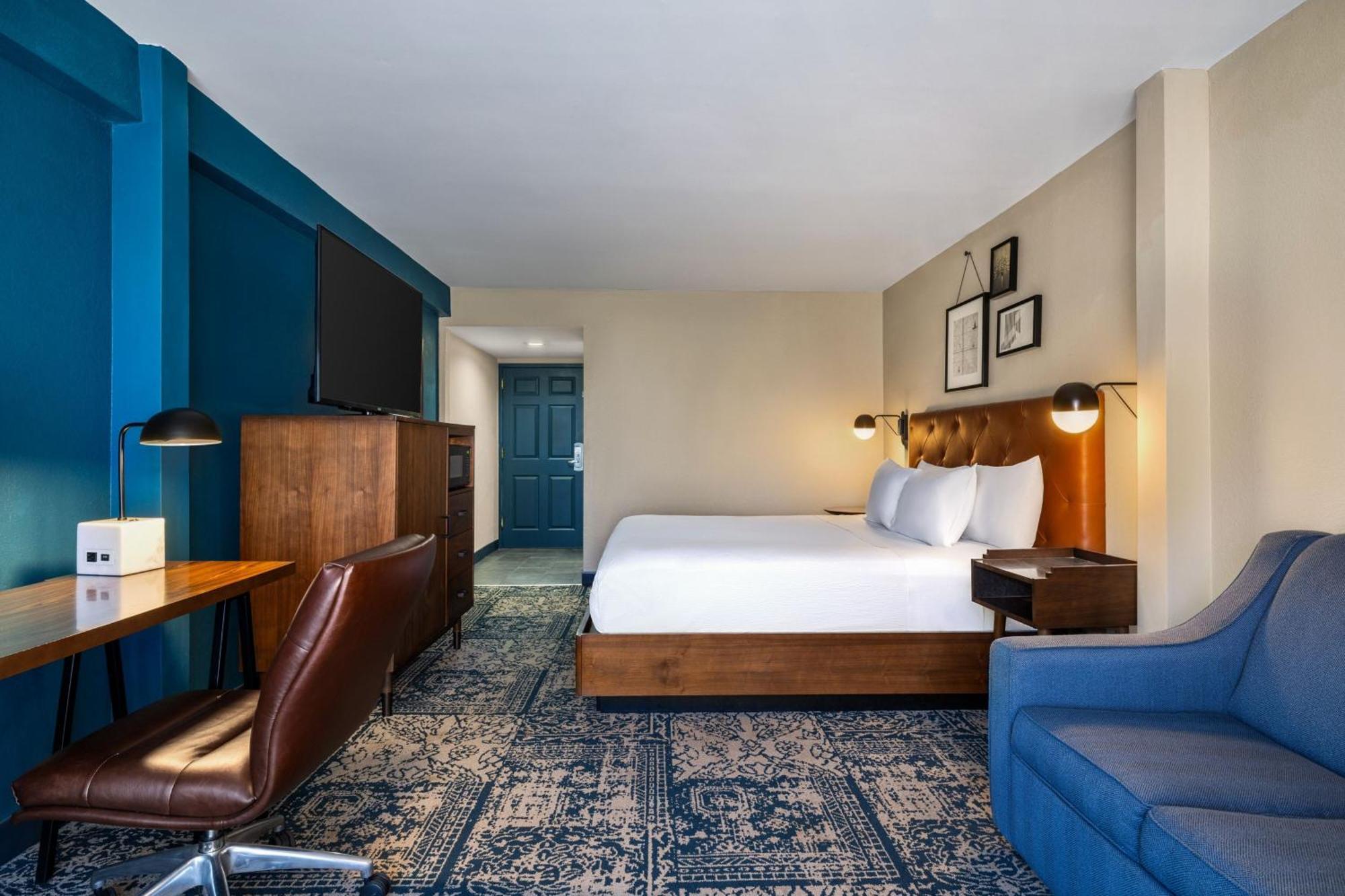Four Points By Sheraton Greensboro Airport Exterior foto